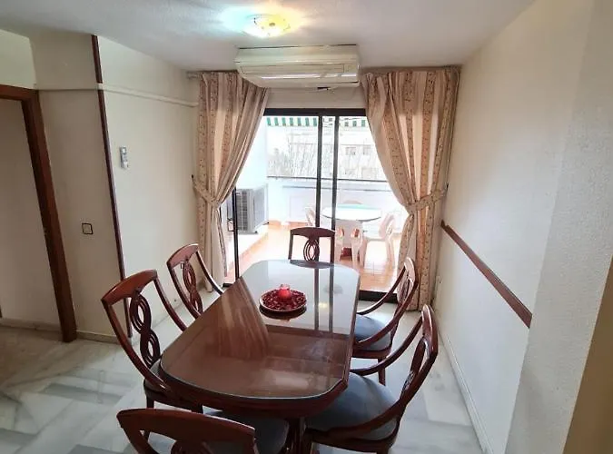 Carihuela Pool Garage Wifi Torremolinos