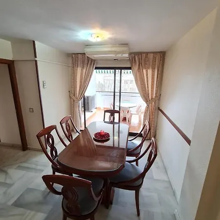 Carihuela Pool Garage Wifi Torremolinos